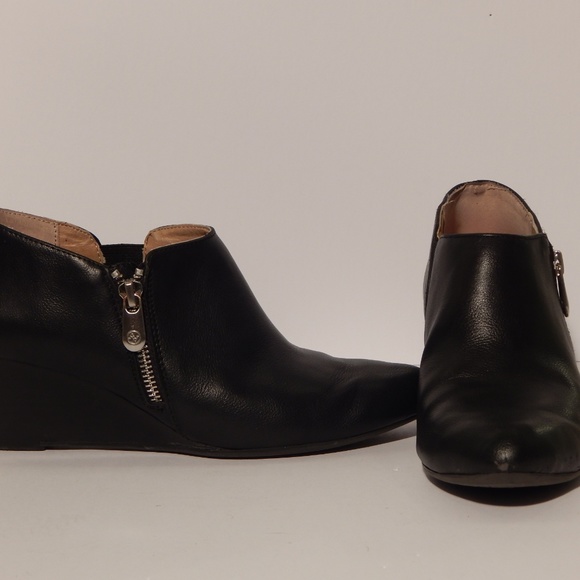 Womens Adrienne Vittadini Meriel ankle boots - Picture 2 of 5